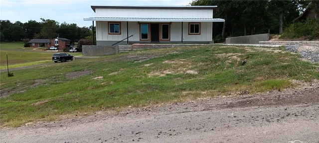 $369,000 | 114 Lakeview Drive, Hilltop Lakes, TX 77871