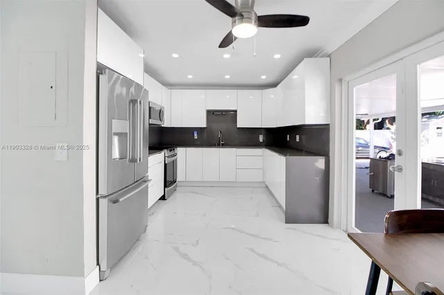 $489,000 | 365 Southwest 17th Avenue, Homestead, FL 33030