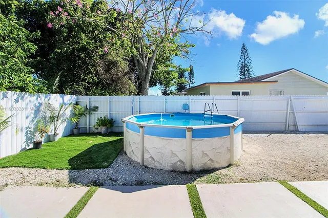 $489,000 | 365 Southwest 17th Avenue, Homestead, FL 33030