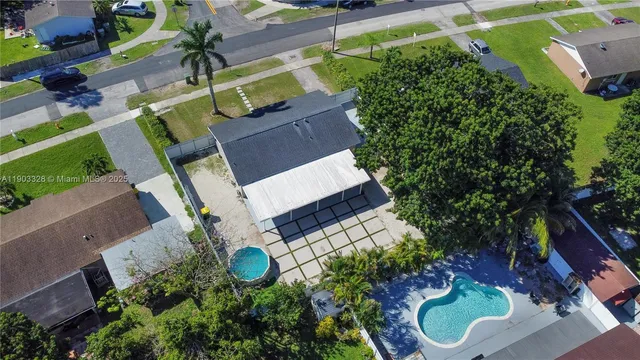 $489,000 | 365 Southwest 17th Avenue, Homestead, FL 33030