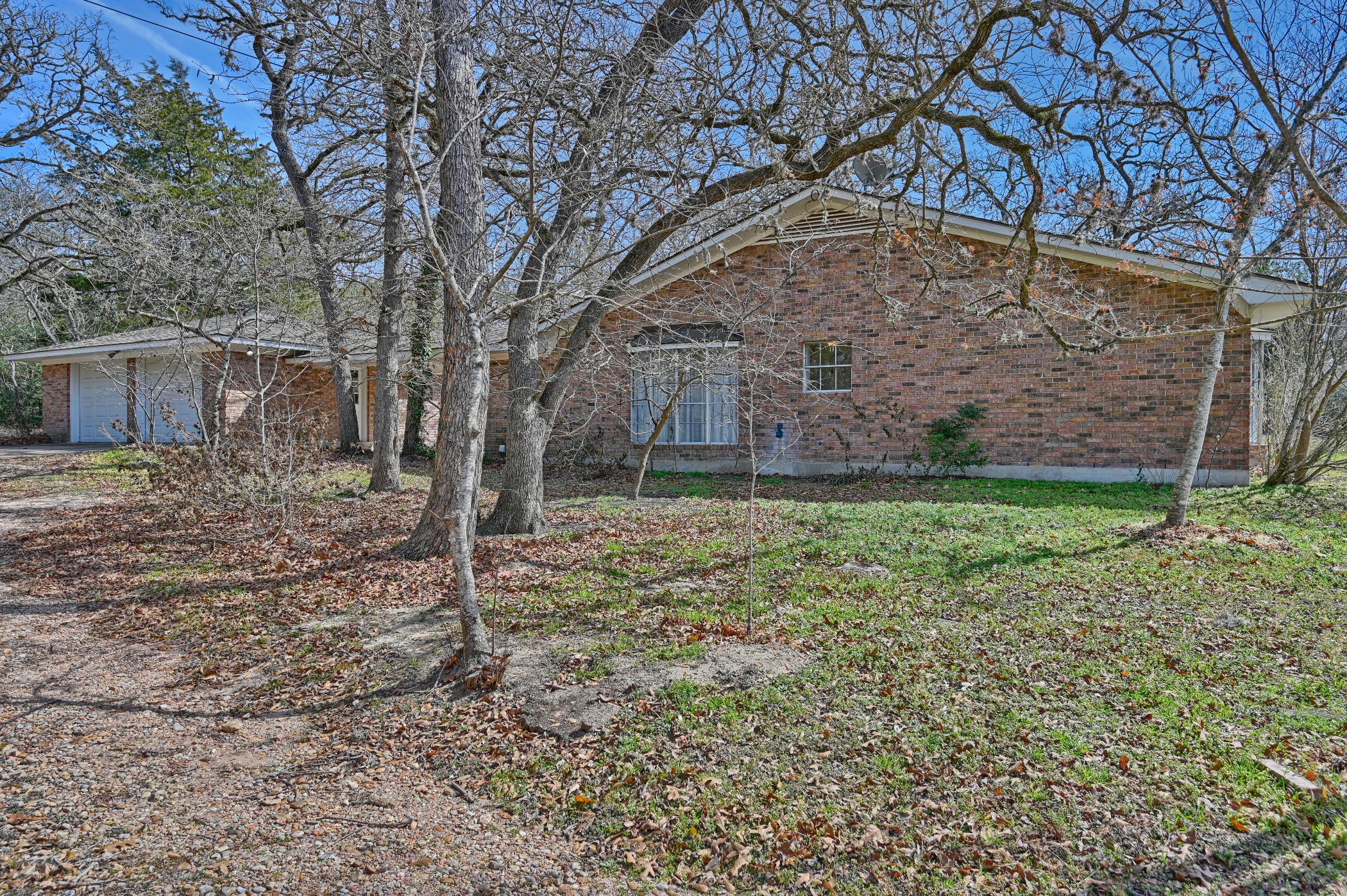 176 FM 2679 Road Brenham, TX 77833 - Photo 3 of 38