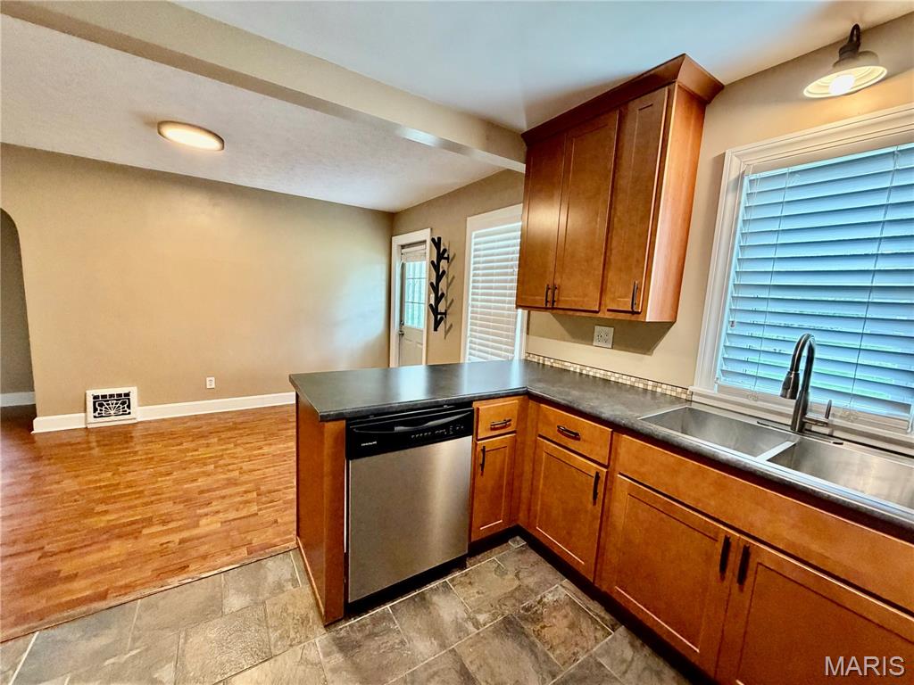 227 Mather Street Alton, IL 62002 - Photo 8 of 34