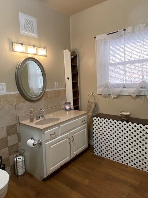 213 Crawford Run Road Creighton, PA 15030 - Photo 9 of 15 a bathroom with a sink and a mirror