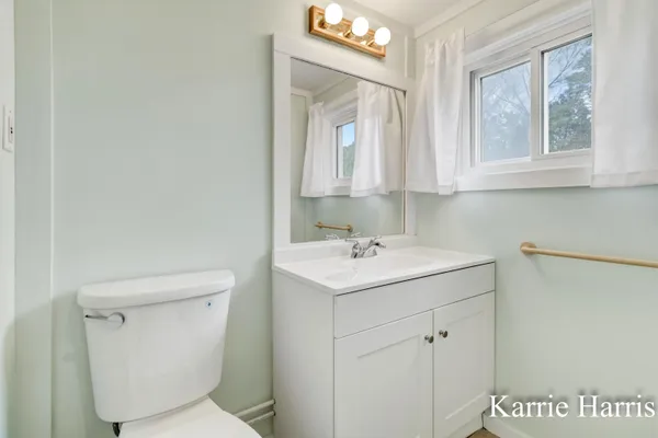 $268,500 | 910 East Evergreen Street, Greenville, MI 48838