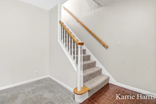 $268,500 | 910 East Evergreen Street, Greenville, MI 48838