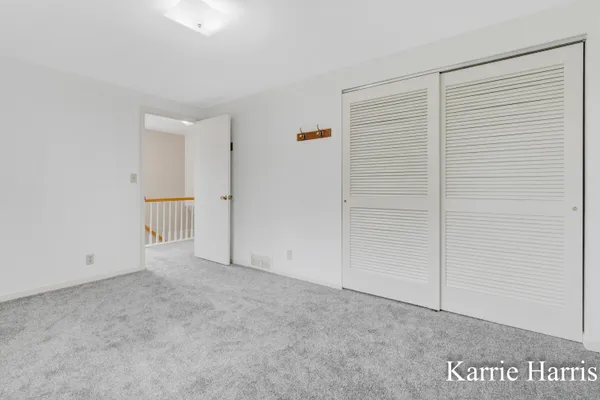 $268,500 | 910 East Evergreen Street, Greenville, MI 48838