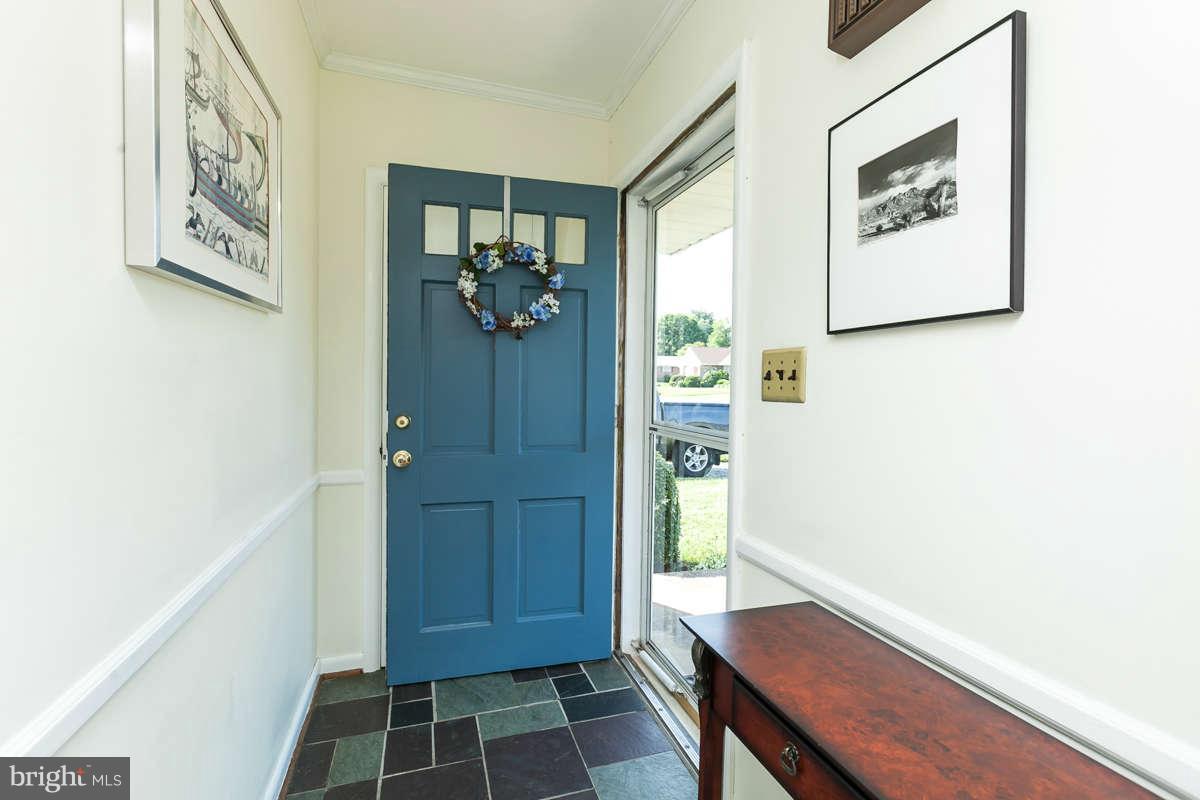 1331 Heather Hill Road Baltimore, MD 21239 - Photo 2 of 28 a view of a hallway with interior of the house