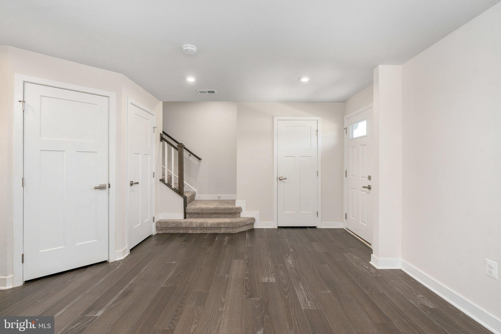 1000 Alum Spring Road Fredericksburg, VA 22401 - Photo 4 of 47 Inviting entryway with modern charm.