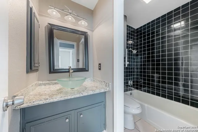 $2,000 | 7015 Forest Pine Street, San Antonio, TX 78240