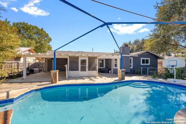 $2,000 | 7015 Forest Pine Street, San Antonio, TX 78240
