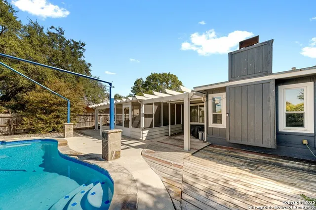 $2,000 | 7015 Forest Pine Street, San Antonio, TX 78240