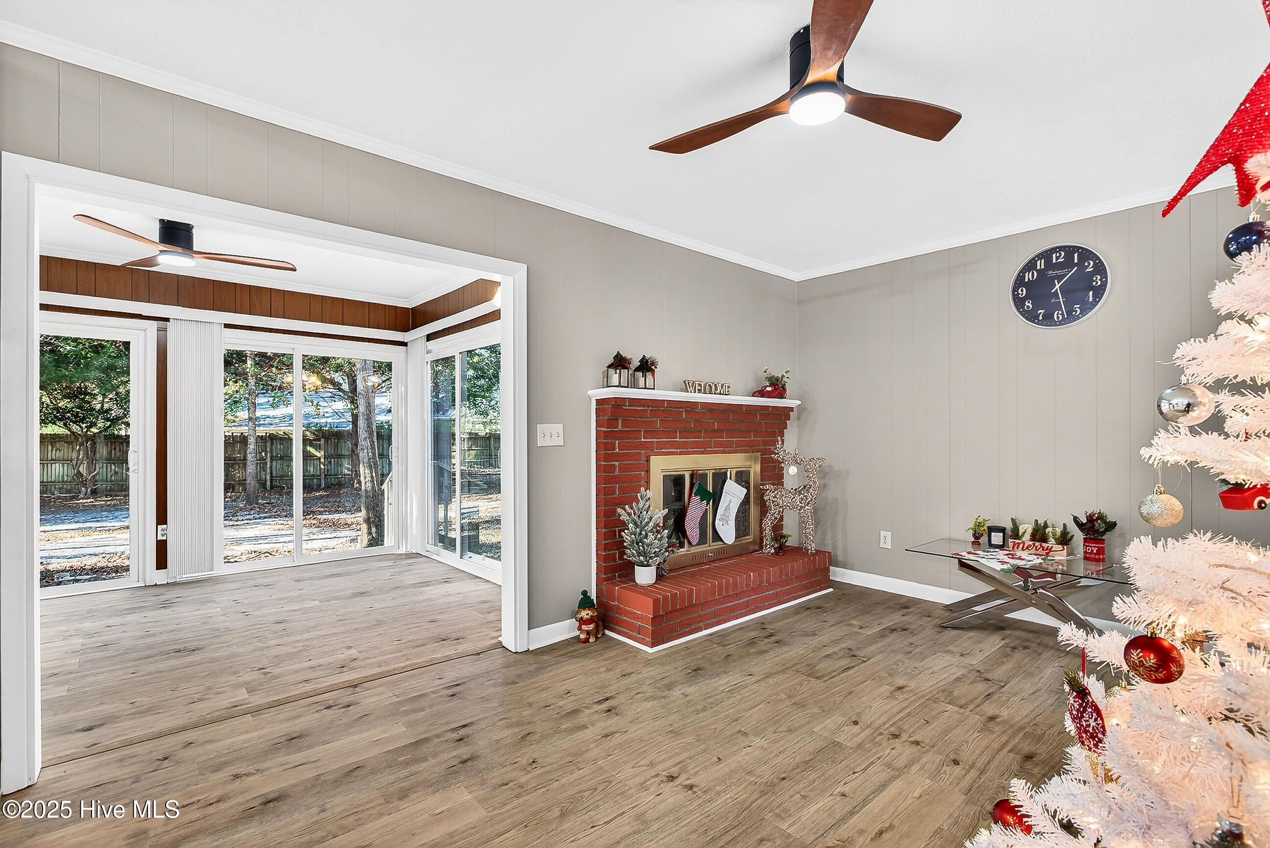 3202 College Road Wilmington, NC 28412 - Photo 12 of 38 Den/Sunroom