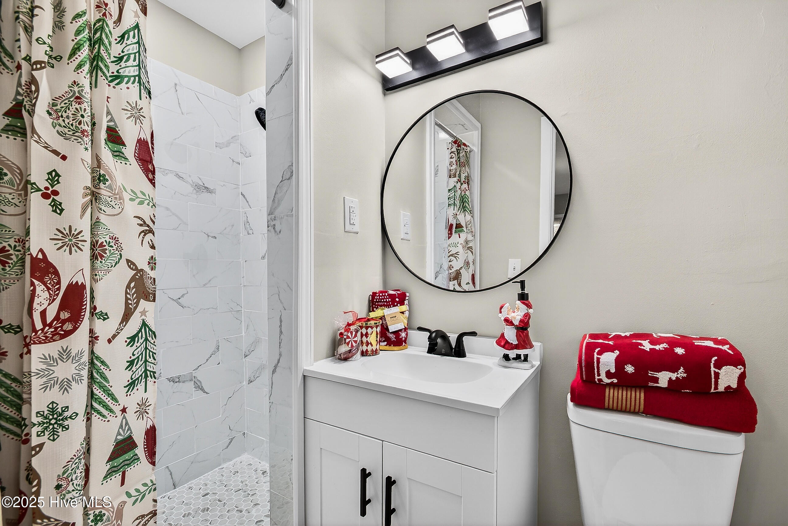 3202 College Road Wilmington, NC 28412 - Photo 21 of 38 Primary Bathroom