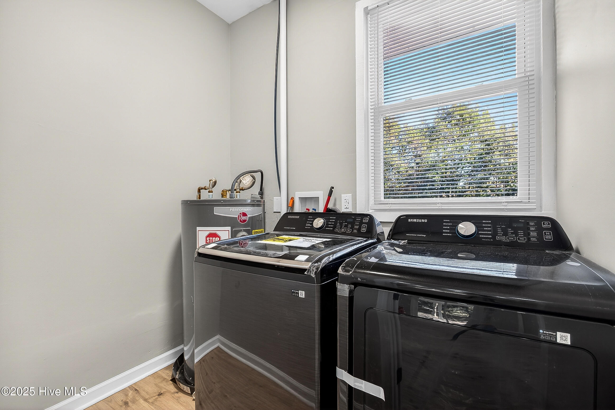 3202 College Road Wilmington, NC 28412 - Photo 28 of 38 Laundry