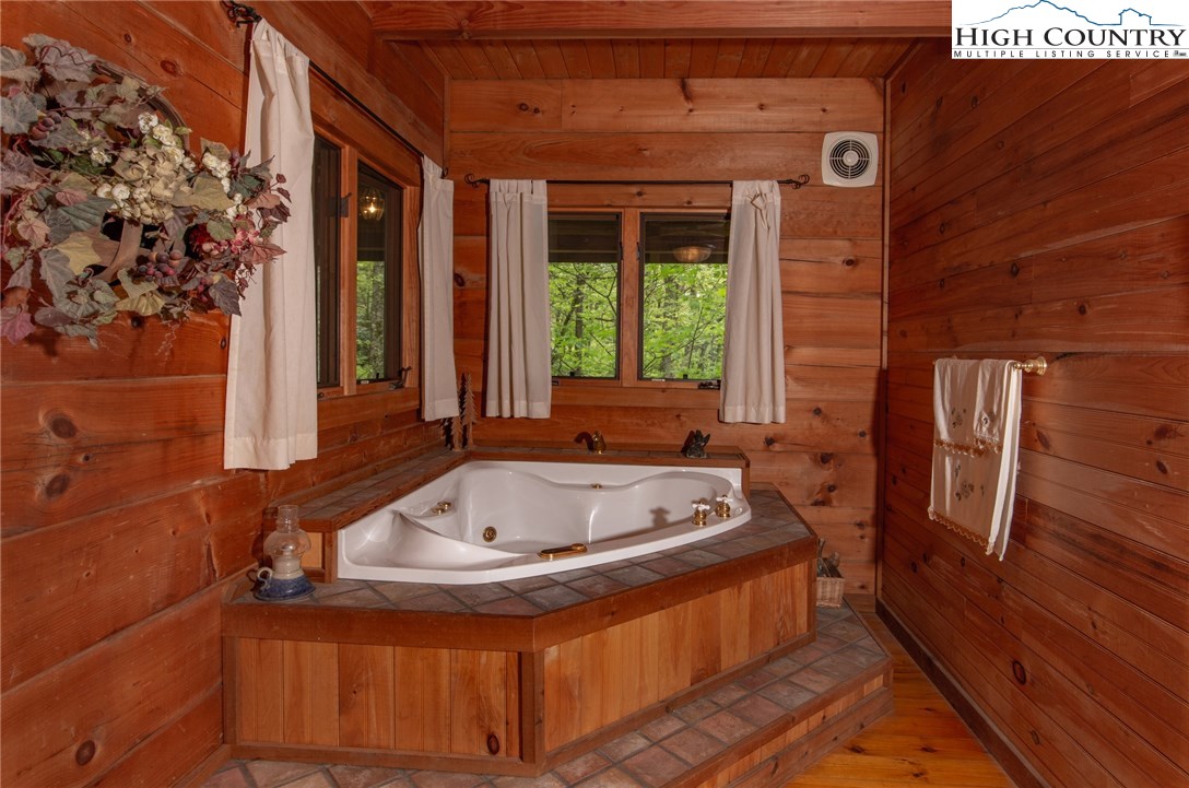 1304 Blackberry Road Boone, NC 28607 - Photo 17 of 32 Gallery Image 17