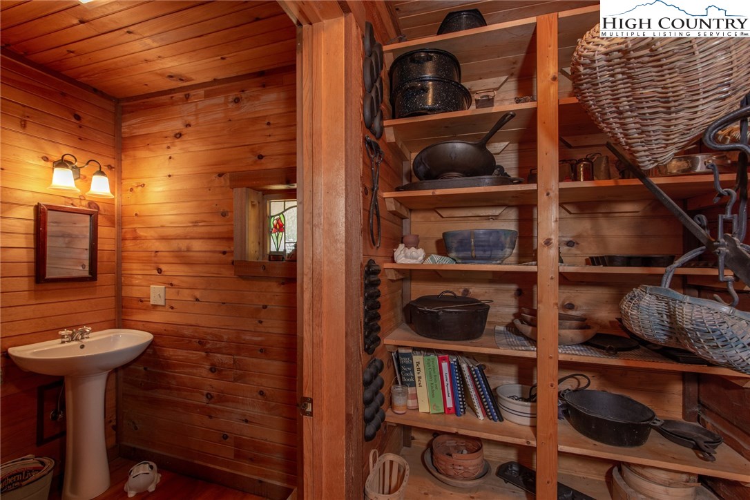 1304 Blackberry Road Boone, NC 28607 - Photo 22 of 32 Gallery Image 22