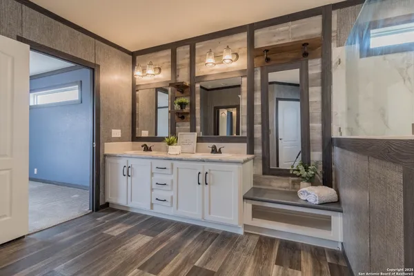 $449,900 | 290 Lilly Bear Lane, Moore, TX 78057