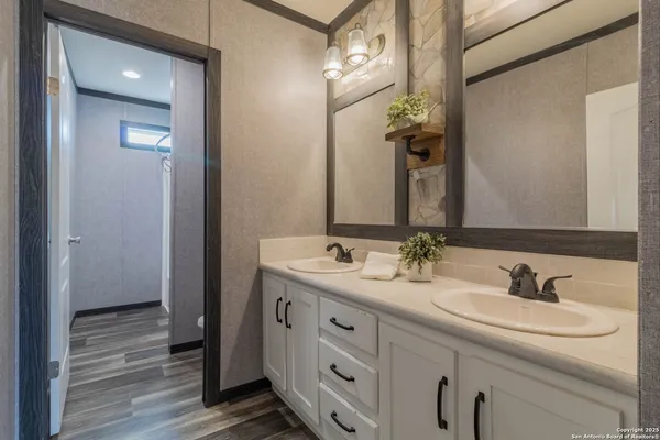 $449,900 | 290 Lilly Bear Lane, Moore, TX 78057