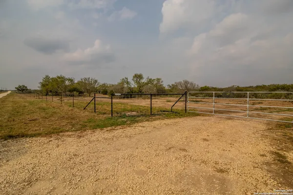 $449,900 | 290 Lilly Bear Lane, Moore, TX 78057