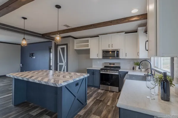 $449,900 | 290 Lilly Bear Lane, Moore, TX 78057