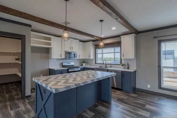 $449,900 | 290 Lilly Bear Lane, Moore, TX 78057