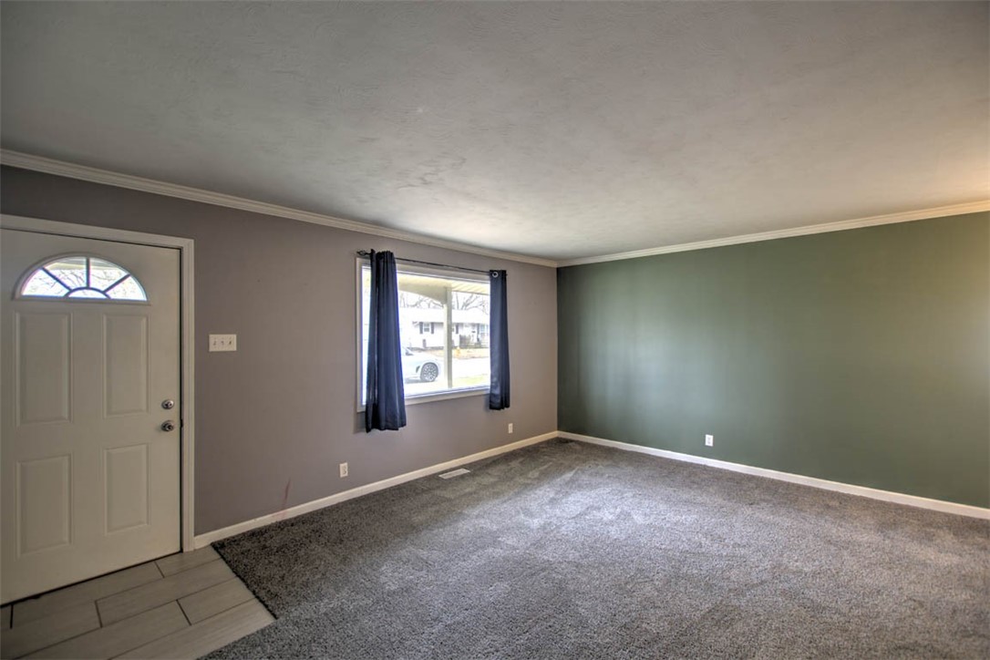 3931 Newcastle Drive Decatur, IL 62526 - Photo 8 of 28 Gallery Image 8