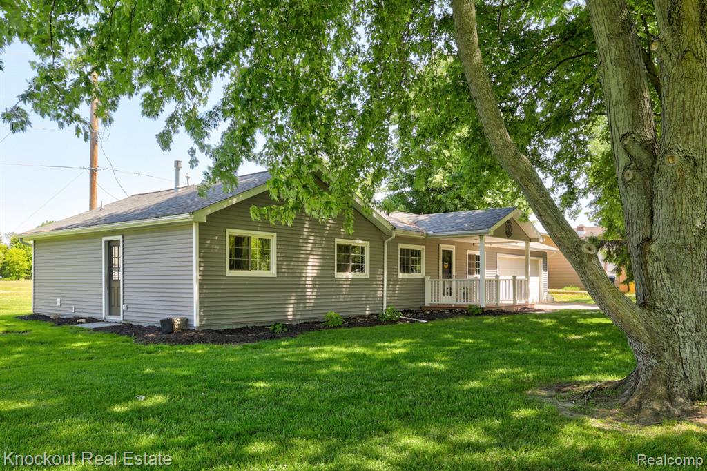8845 Ormes Road Vassar, MI 48768 - Photo 2 of 35
