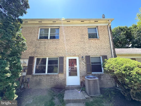 $1,900 | 9773 Hagel Circle, Unit 55/B, Lorton, VA 22079