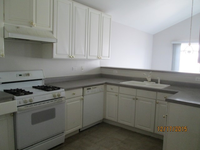 3397 Ravinia Circle, Unit 3397 Aurora, IL 60504 - Photo 3 of 6
