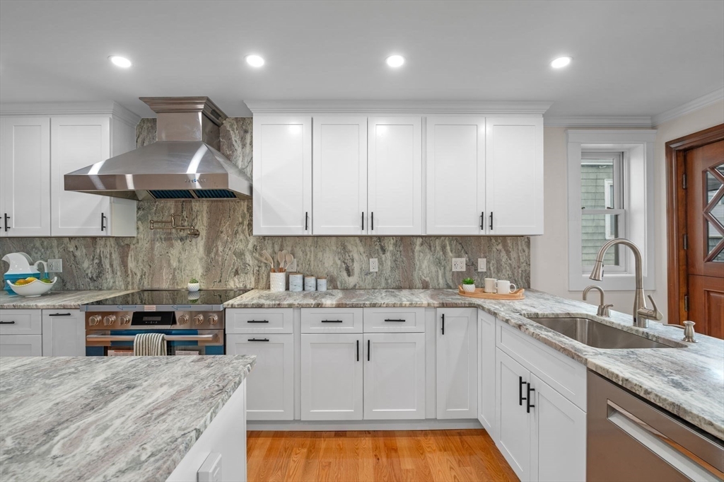 53 Puritan Road Swampscott, MA 01907 - Photo 15 of 41