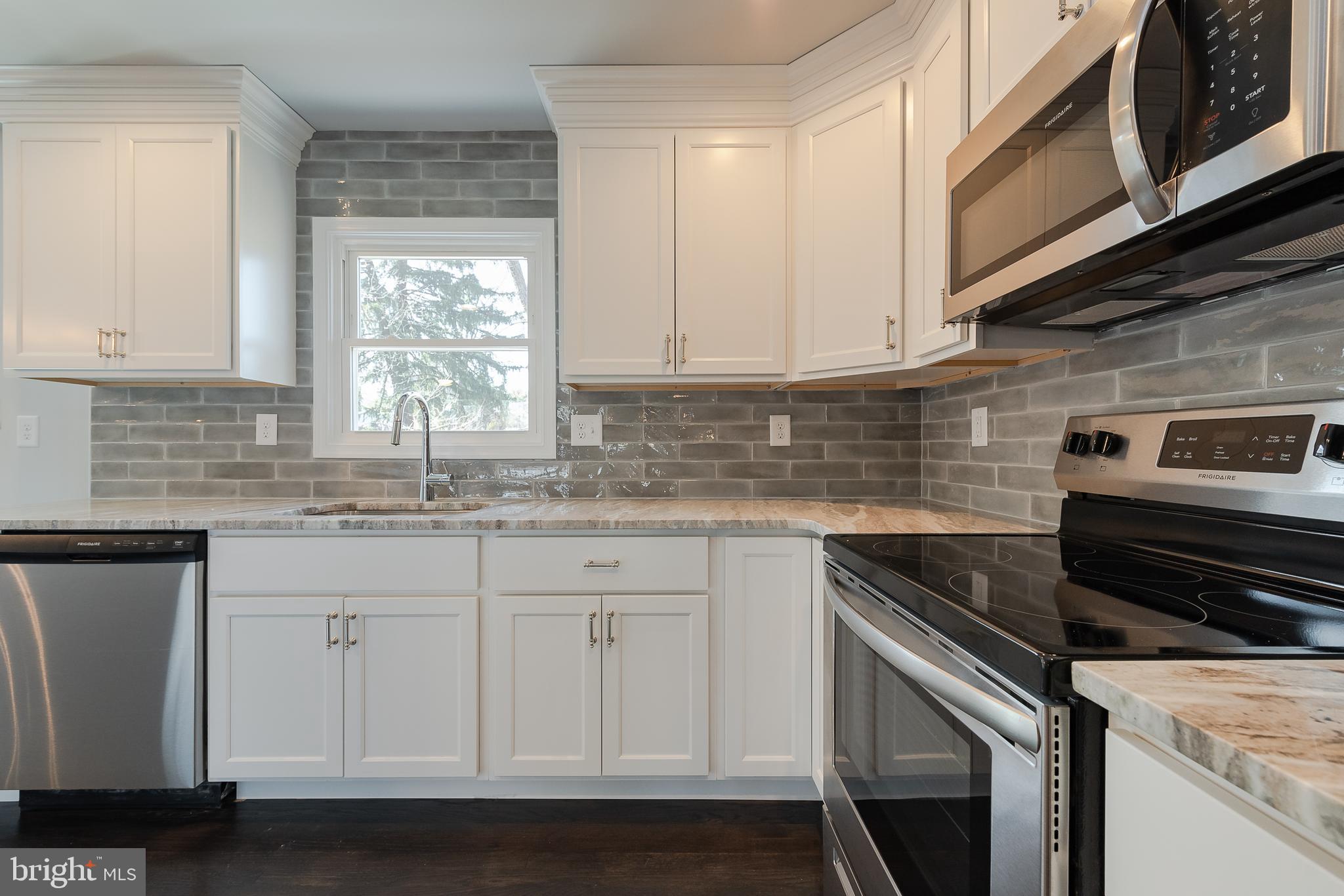 1613 Cedar Park Road Annapolis, MD 21401 - Photo 3 of 42 Kitchen