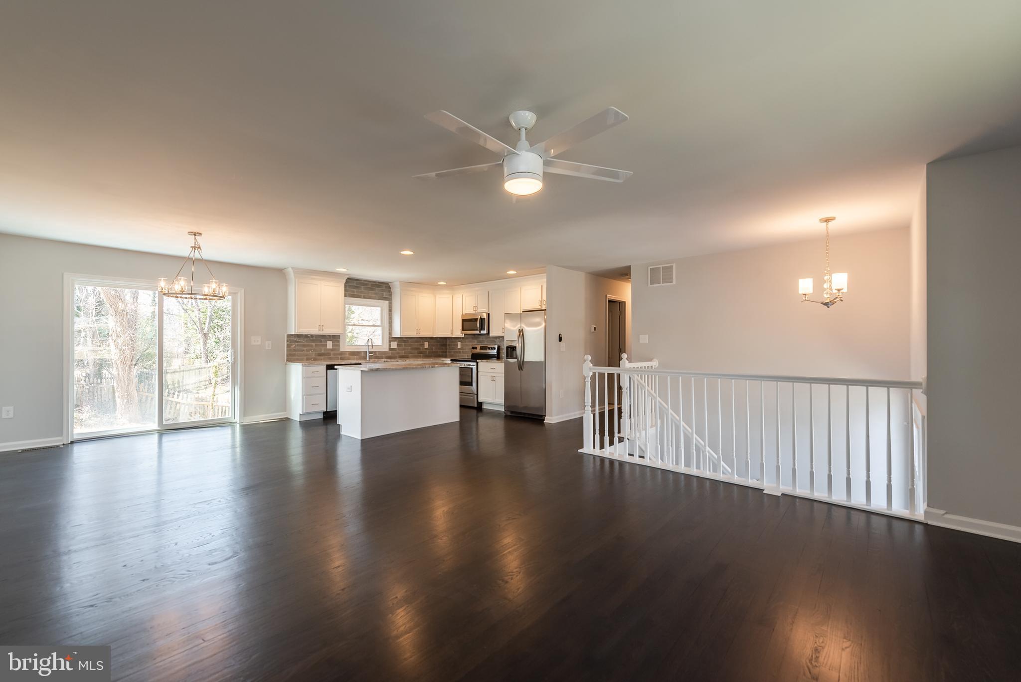 1613 Cedar Park Road Annapolis, MD 21401 - Photo 10 of 42 Living Room