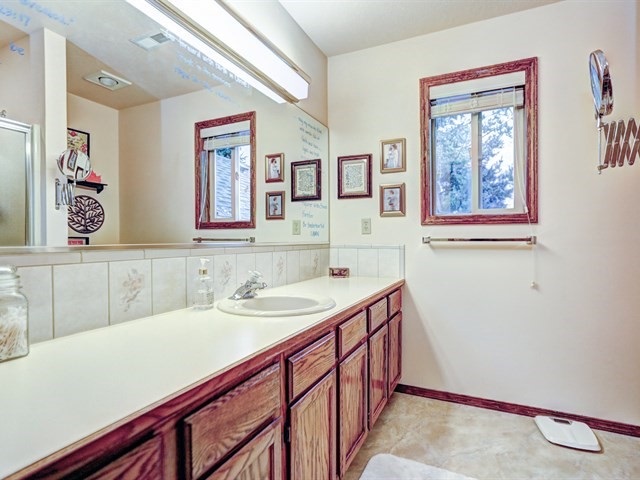 4326 South Mamer Road Spokane, WA 99206 - Photo 9 of 20