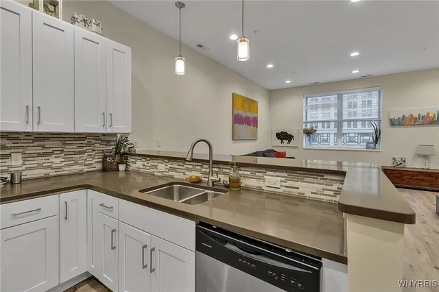$1,600 | 251 Main Street, Unit 205, Buffalo, NY 14203