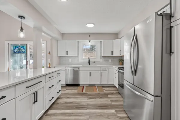 $515,000 | 2946 McKnight Road North, Maplewood, MN 55109