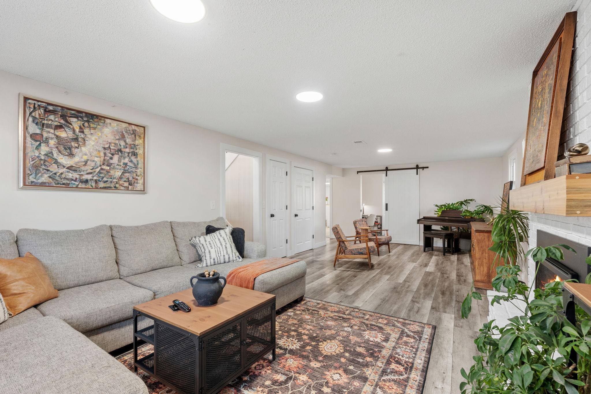 2946 McKnight Road North Maplewood, MN 55109 - Photo 32 of 50