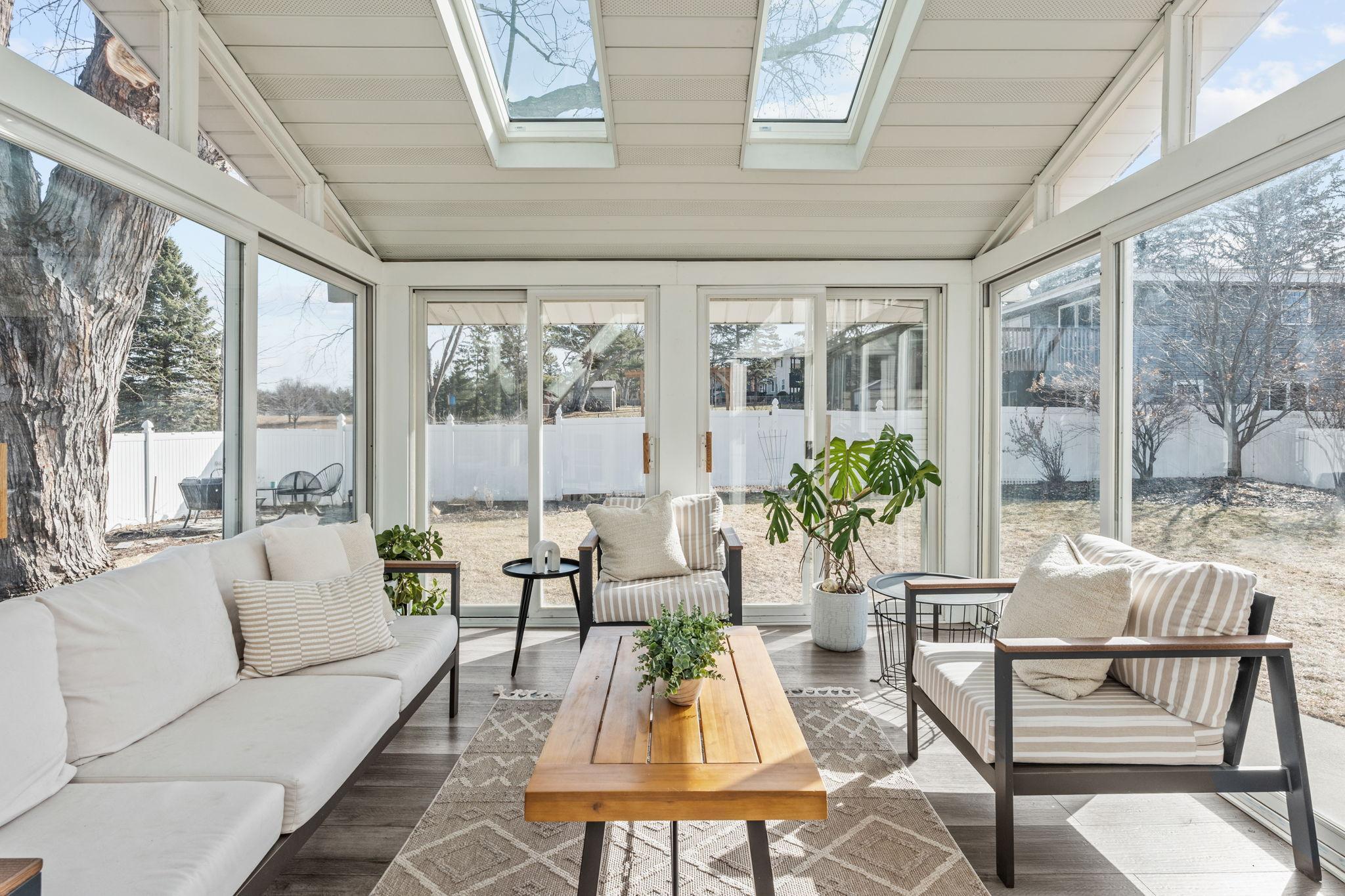 2946 McKnight Road North Maplewood, MN 55109 - Photo 10 of 50