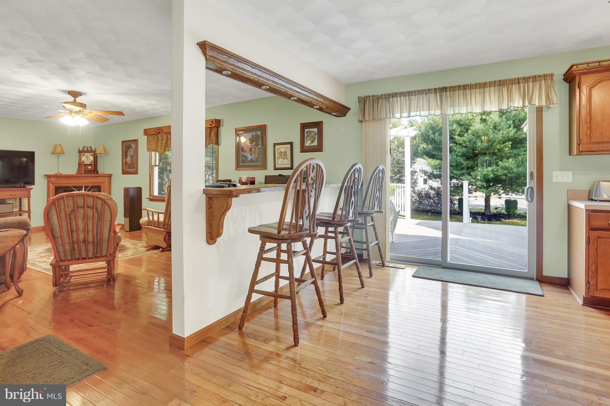 408 Edinburgh Road Middletown, PA 17057 - Photo 9 of 25 Kitchen view into Family Room