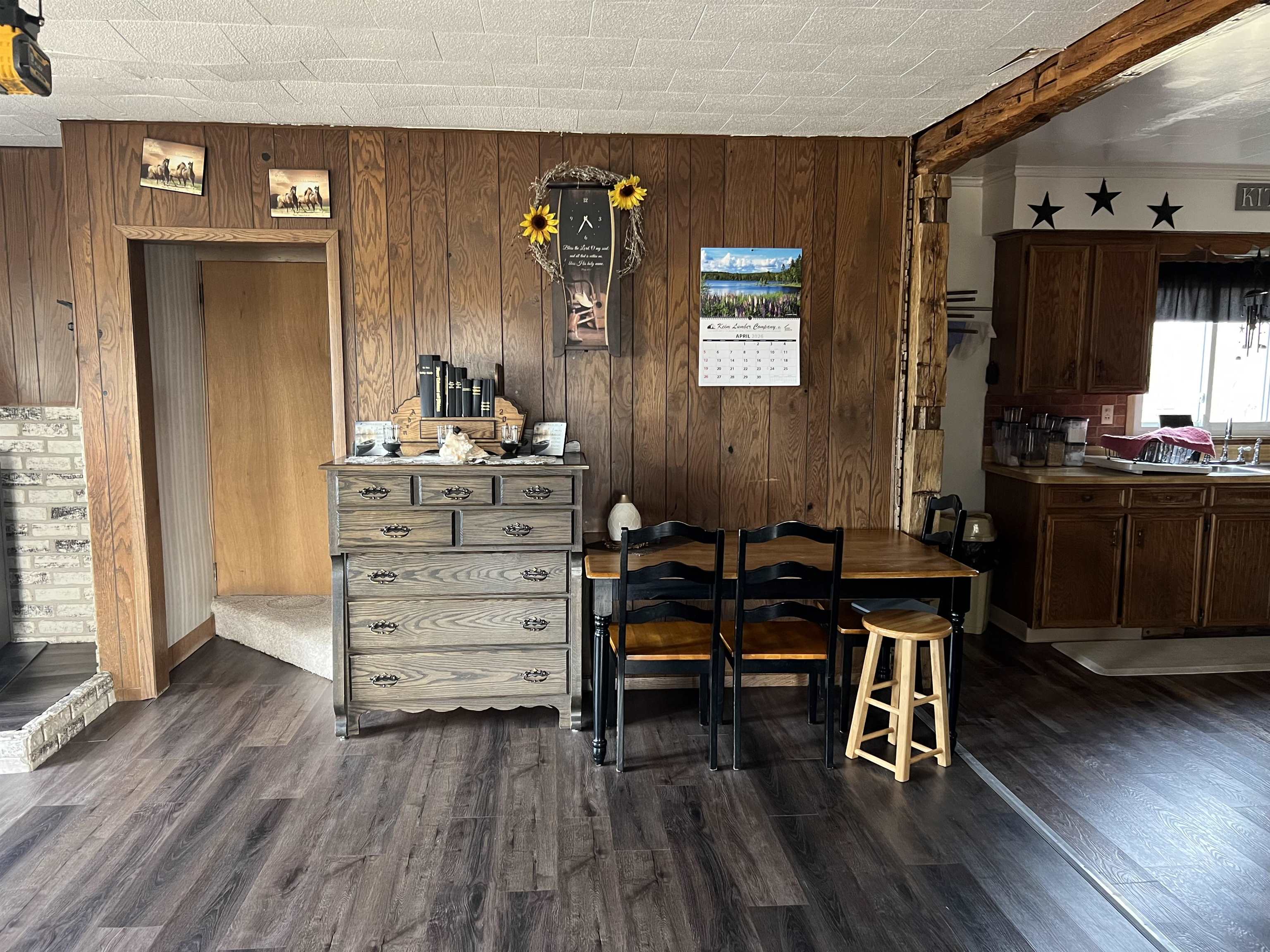 E7037 Swamp Road Marion, WI 54950 - Photo 4 of 22