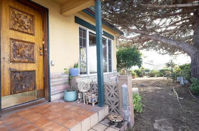 a view of outdoor space yard and patio