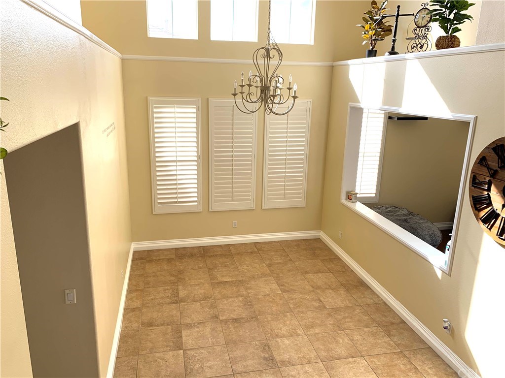 22126 Crestline Trail Saugus, CA 91390 - Photo 12 of 26 Dining room with soaring ceilings