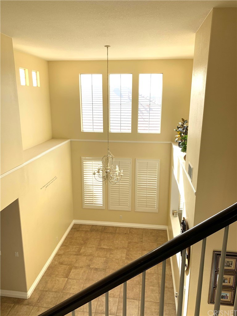 22126 Crestline Trail Saugus, CA 91390 - Photo 13 of 26