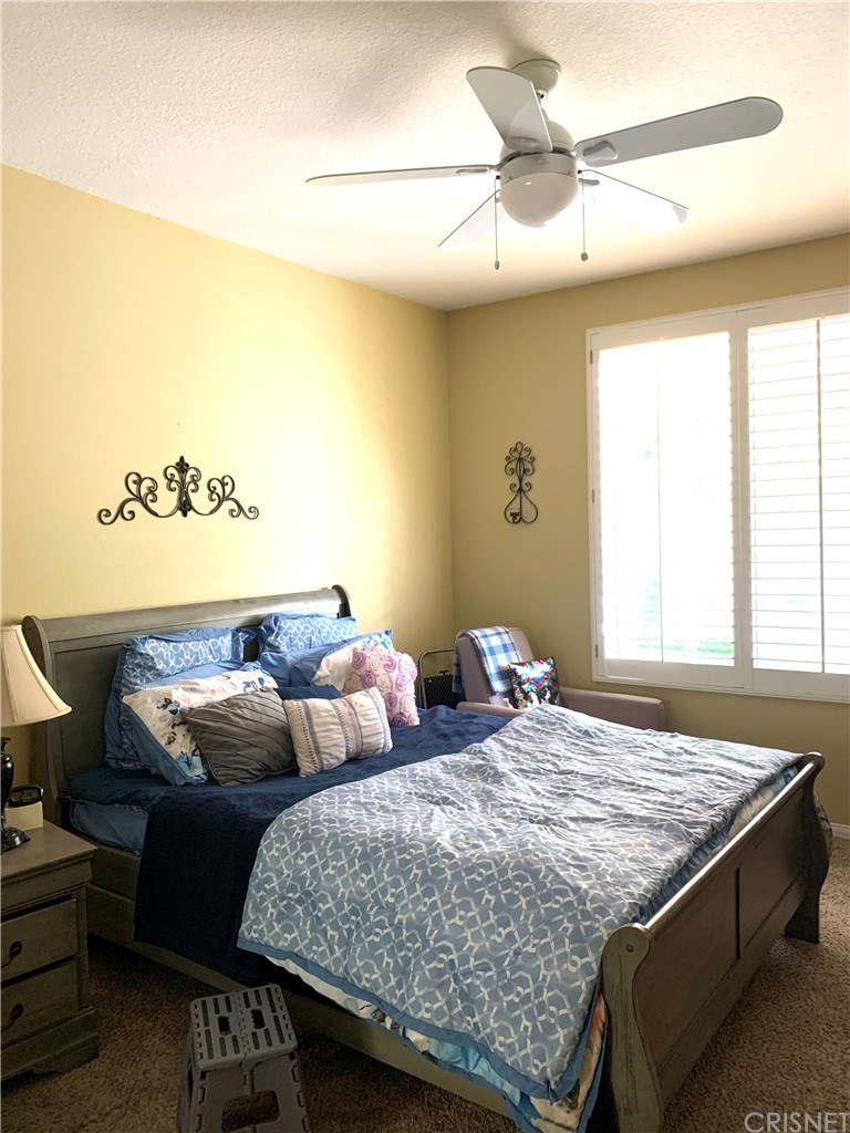 22126 Crestline Trail Saugus, CA 91390 - Photo 16 of 26 Downstairs bedroom