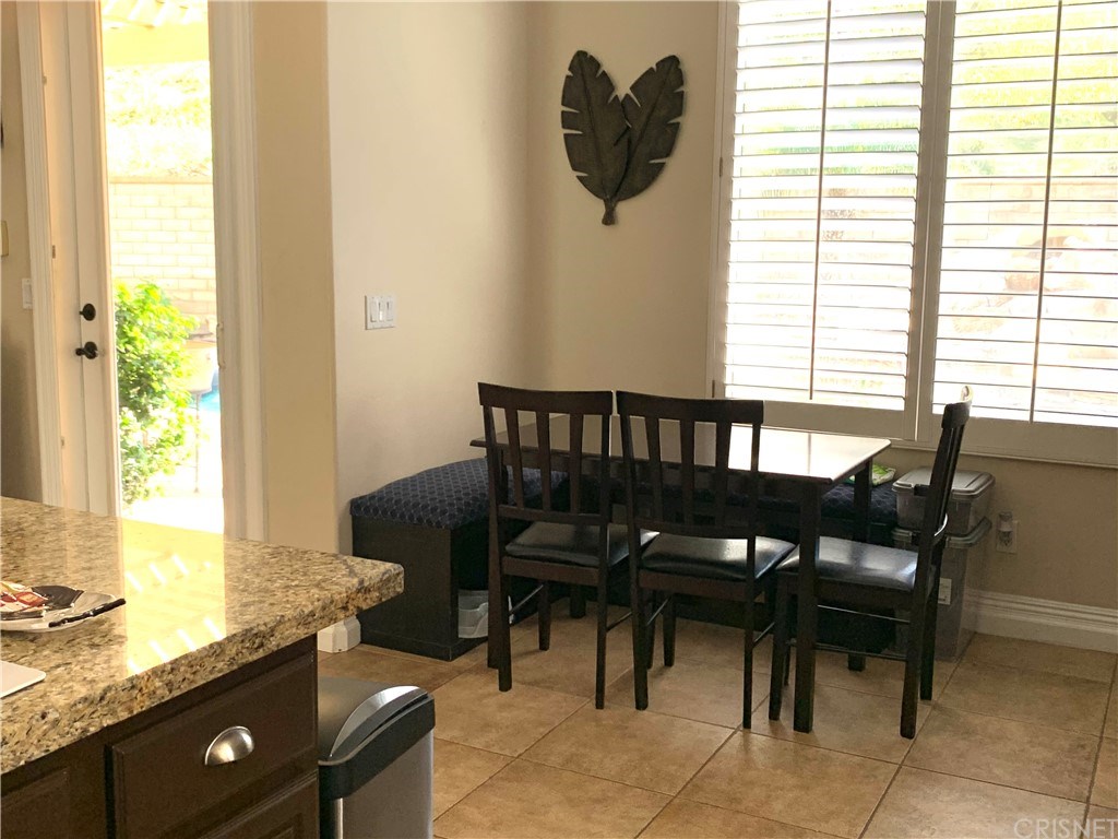 22126 Crestline Trail Saugus, CA 91390 - Photo 8 of 26