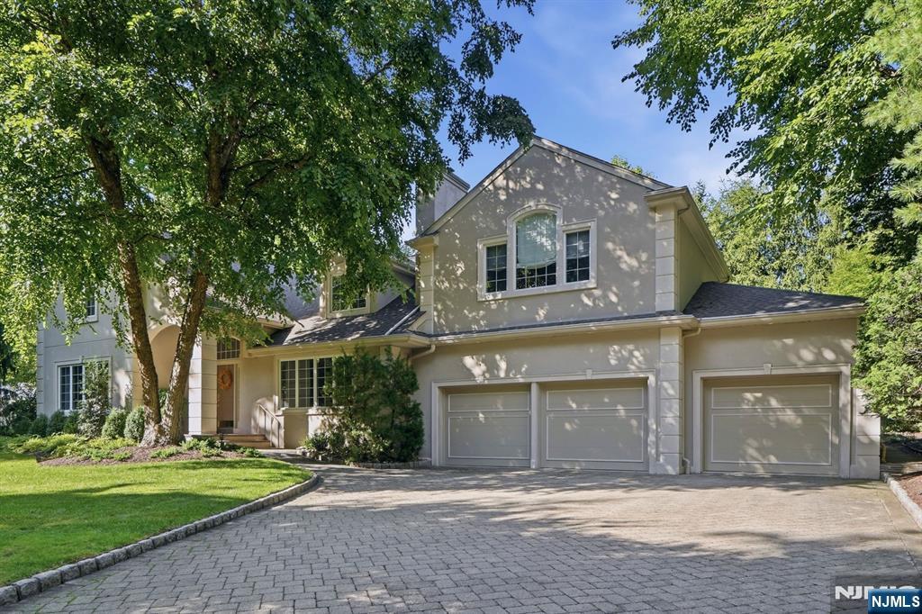 19 Forest Street Alpine, NJ 07620 - Photo 2 of 37 Gallery Image 2