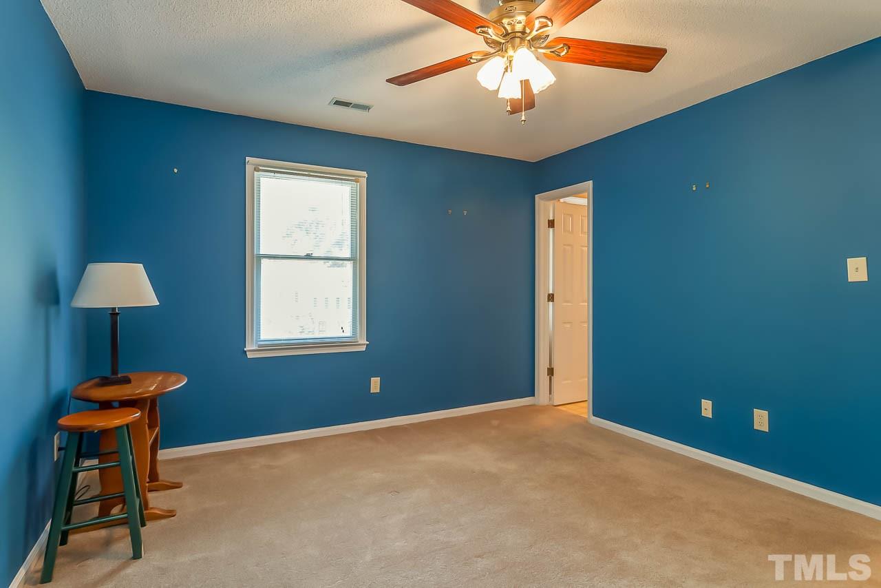 5633 Hamstead Crossing Raleigh, NC 27612 - Photo 14 of 24