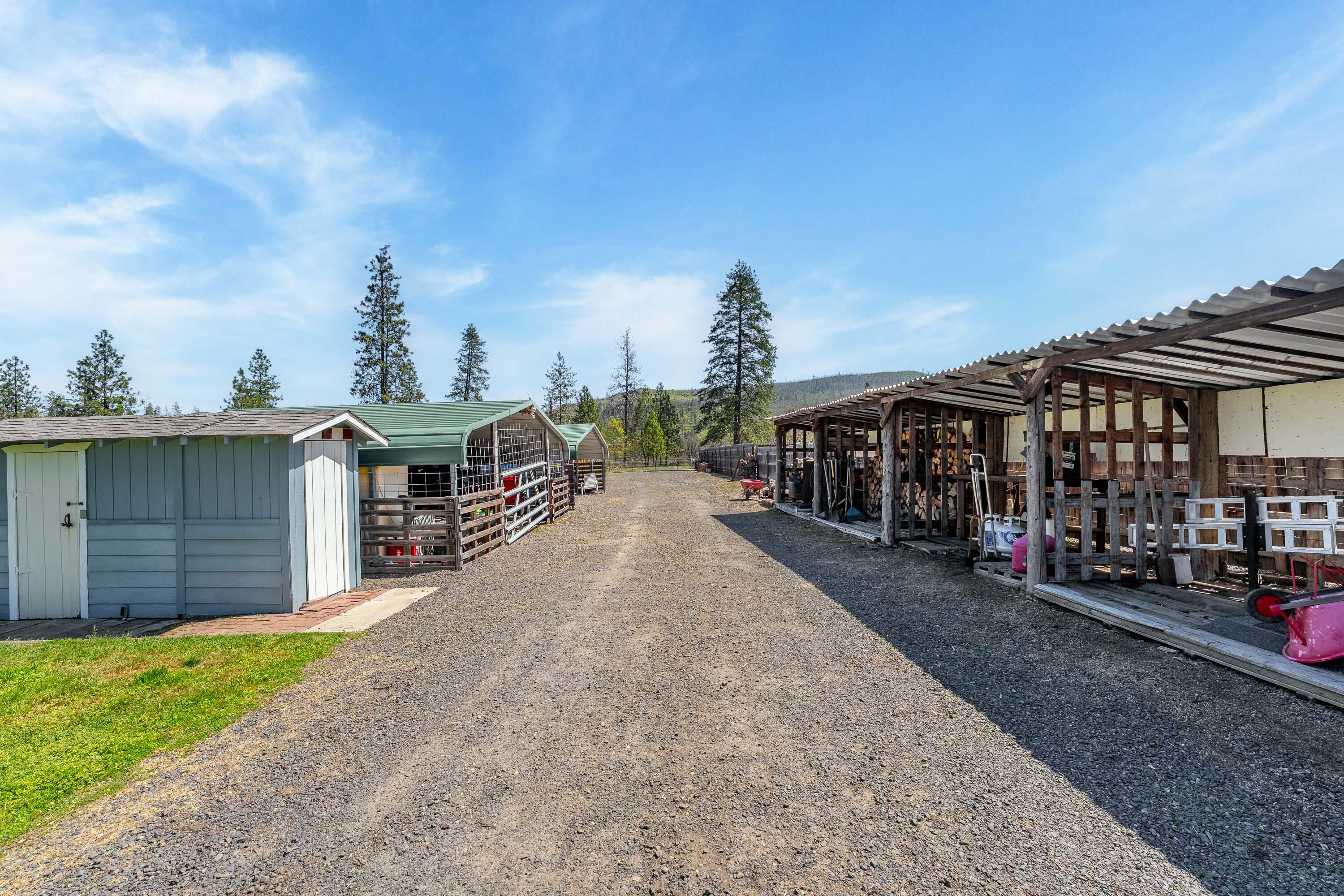 4234 Reese Creek Road Eagle Point, OR 97524 - Photo 28 of 36 Property