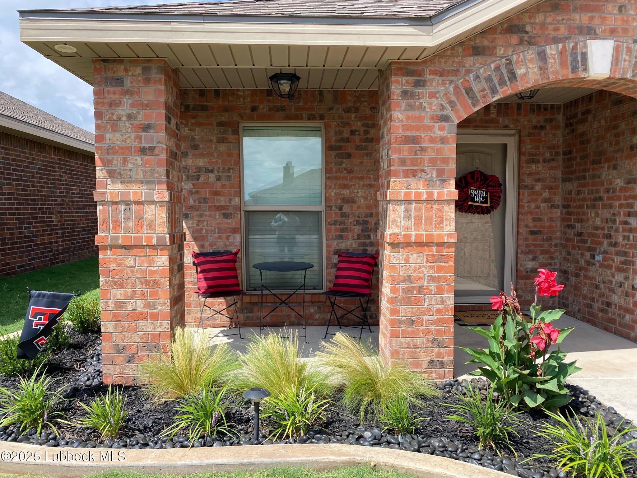 7404 105th Street Lubbock, TX 79424 - Photo 2 of 53 Inviting Front Porch