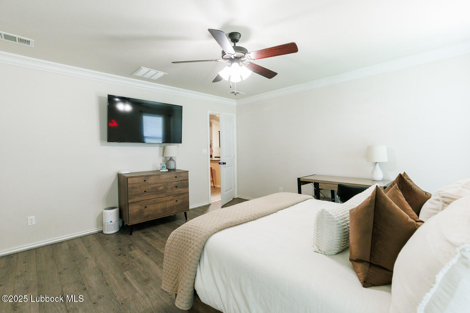 7404 105th Street Lubbock, TX 79424 - Photo 25 of 53 Primary Suite