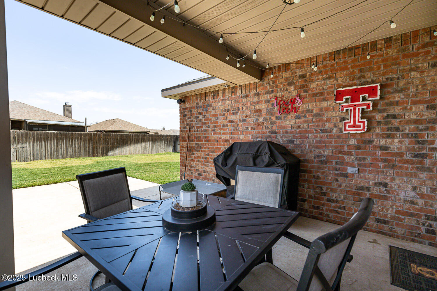 7404 105th Street Lubbock, TX 79424 - Photo 41 of 53 Covered Patio